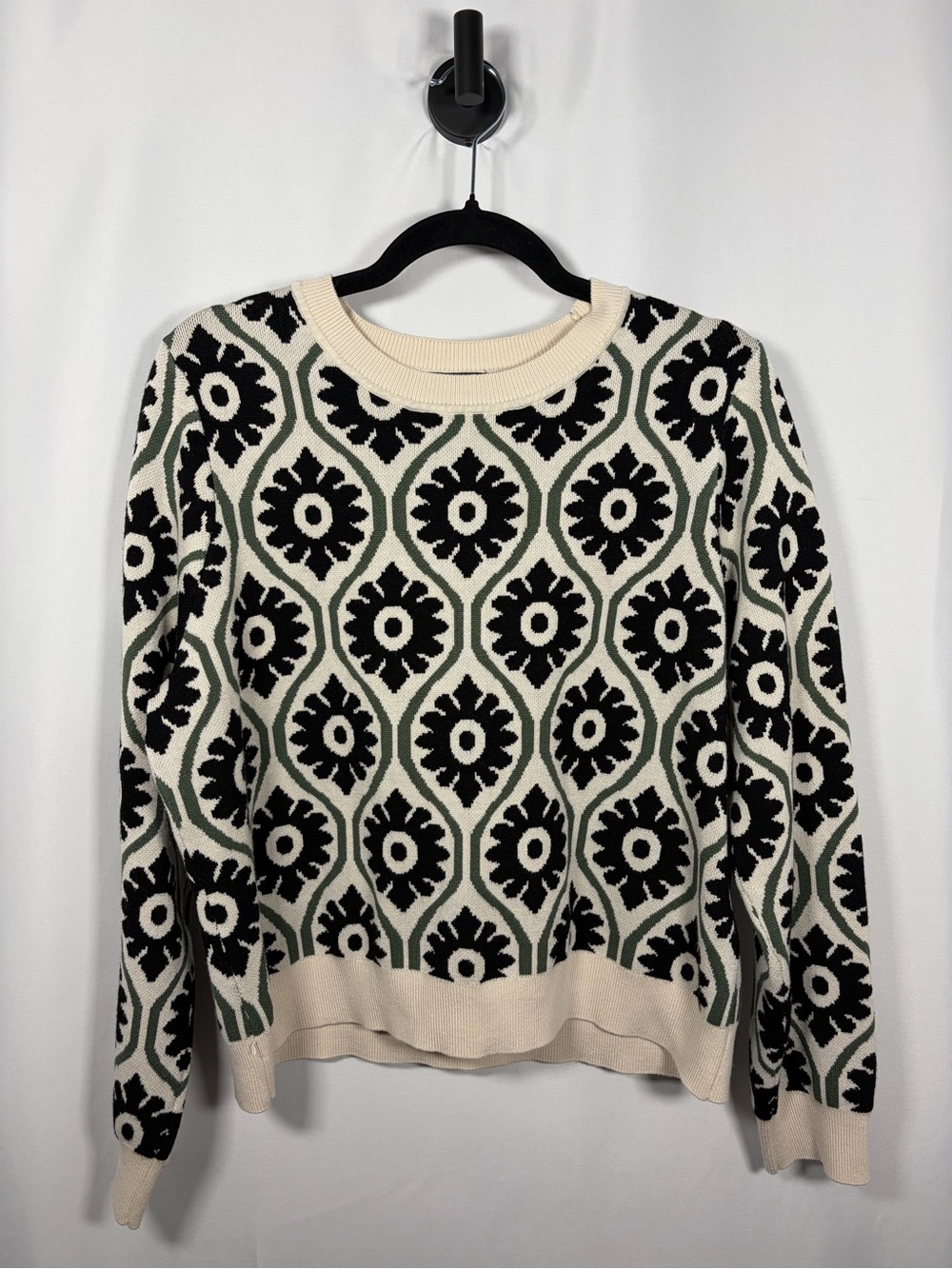 Adrianna Papell Olive Green and Cream Geometric Flower Cozy Crew Neck Sweater L
